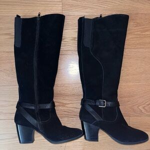 Comfortable Black Knee-High Women's Suede & Leather Boots, Size 6.5, worn once!